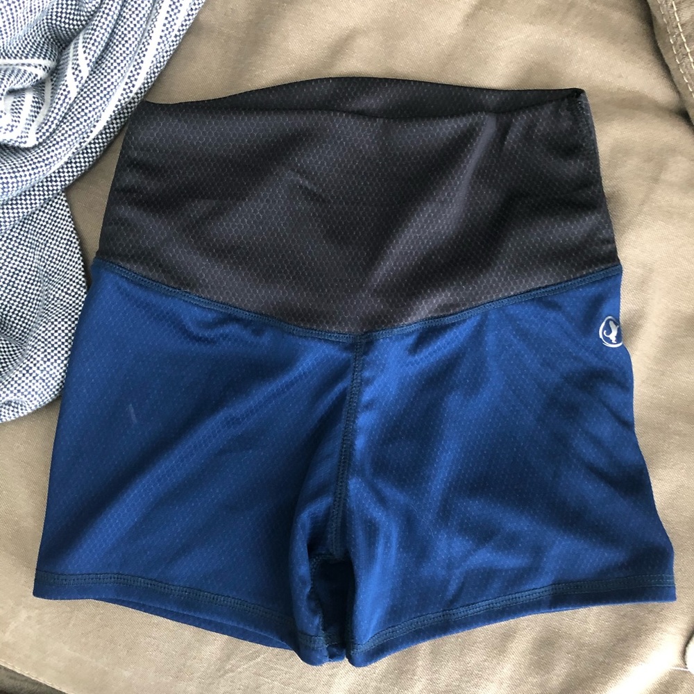 Abs2bfitness Workout scrunch butt short